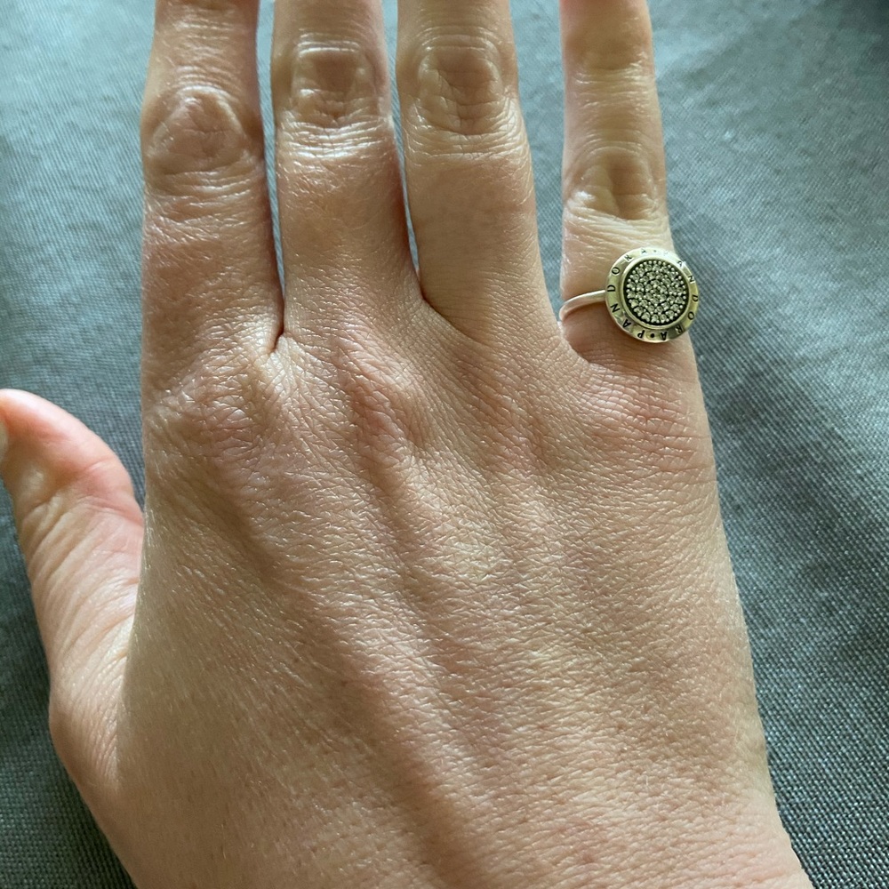 Pandora logo sparkle ring 🌟